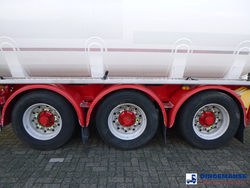 Feldbinder Jet fuel tank 40 m3 / 1 comp + pump - Tankanhänger: das Bild 5 Feldbinder Jet fuel tank 40 m3 / 1 comp + pump - Tankanhänger: das Bild 5