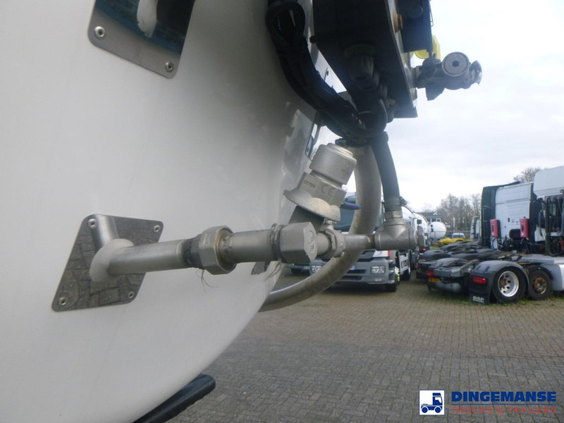 Tankauflieger LAG Food tank inox 32m3 / 3 comp + pump + steam heating + webasto: das Bild 17