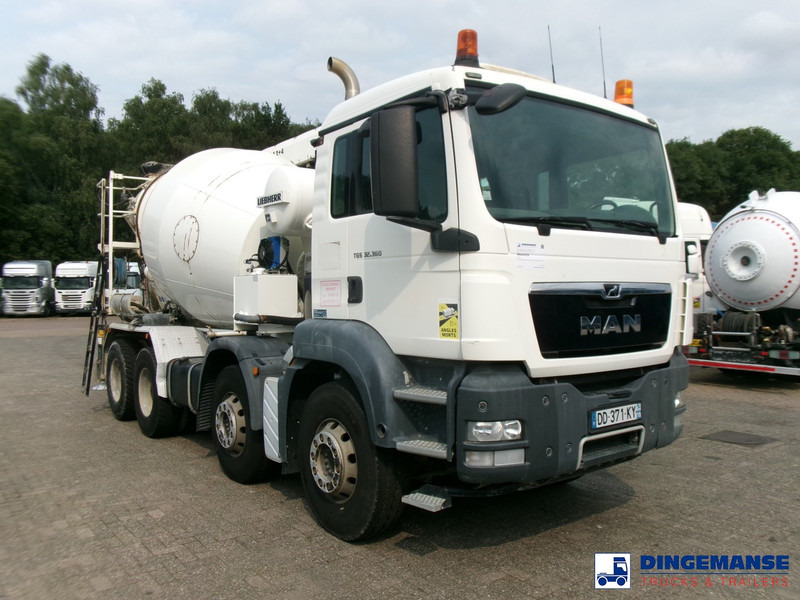 MAN TGS 32.360 8X4 Euro 6 Liebherr concrete mixer 8 m3 + belt - Fahrmischer: das Bild 2 MAN TGS 32.360 8X4 Euro 6 Liebherr concrete mixer 8 m3 + belt - Fahrmischer: das Bild 2