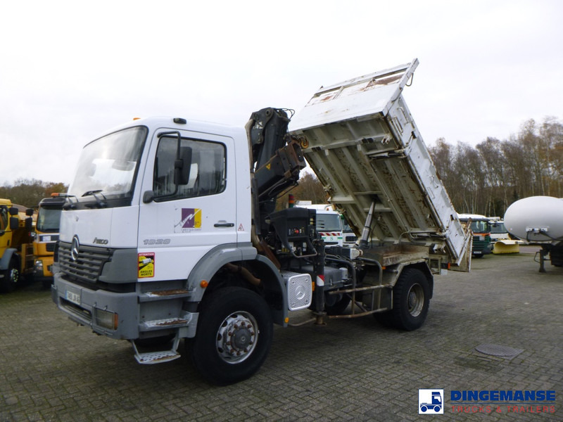 Mercedes-Benz Atego 1828 4x4 tipper + Hiab 166 B-2 CL - Autokran: das Bild 1 Mercedes-Benz Atego 1828 4x4 tipper + Hiab 166 B-2 CL - Autokran: das Bild 1