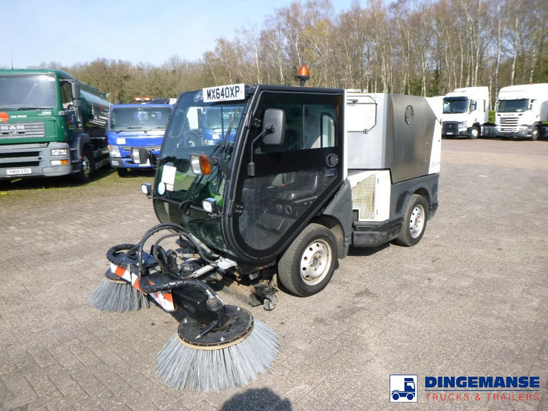 Nilfisk City Ranger CR3500 sweeper - Kehrmaschine: das Bild 1 Nilfisk City Ranger CR3500 sweeper - Kehrmaschine: das Bild 1