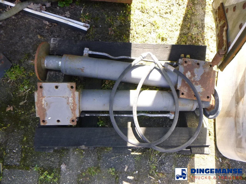 Onbekend 2 Support legs for loading crane - Hydraulikzylinder: das Bild 3 Onbekend 2 Support legs for loading crane - Hydraulikzylinder: das Bild 3