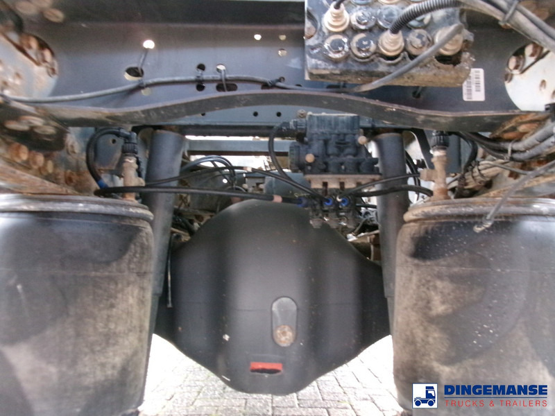 Renault Premium 270 dxi 4x2 fuel tank 13.6 m3 / 4 comp - Tankwagen: das Bild 5 Renault Premium 270 dxi 4x2 fuel tank 13.6 m3 / 4 comp - Tankwagen: das Bild 5