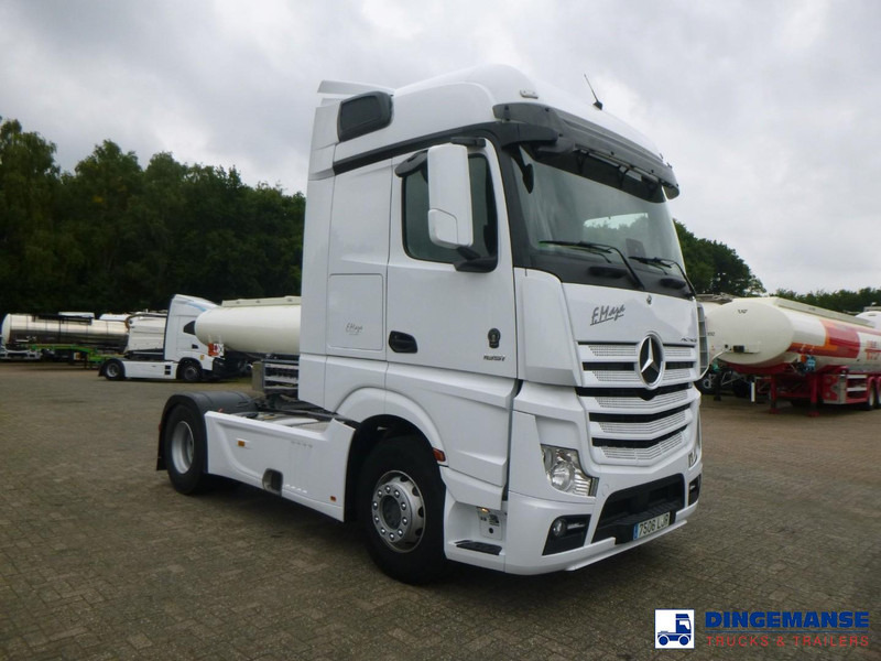 Mercedes-Benz Actros 1851 4x2 Euro 6 + Retarder - Sattelzugmaschine: das Bild 2 Mercedes-Benz Actros 1851 4x2 Euro 6 + Retarder - Sattelzugmaschine: das Bild 2