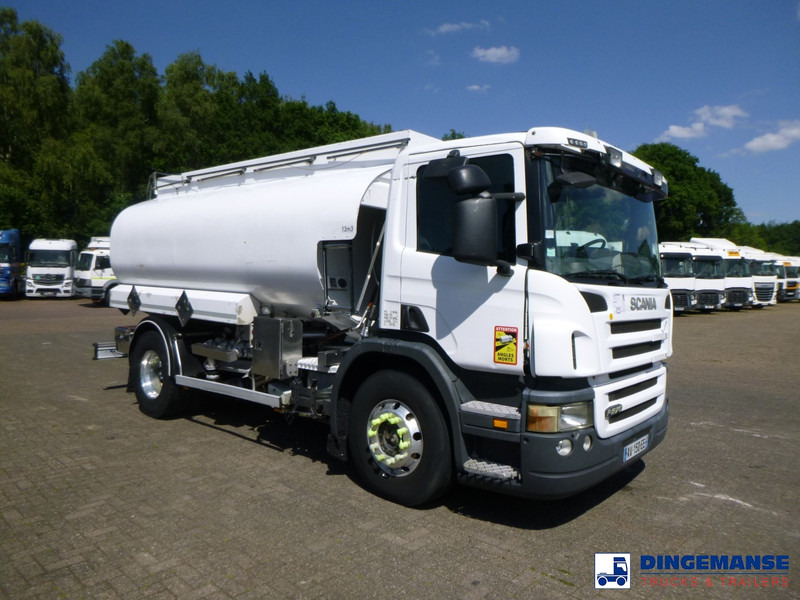 Scania P 270 DB 4x2 fuel tank 14 m3 / 3 comp - Tankwagen: das Bild 2 Scania P 270 DB 4x2 fuel tank 14 m3 / 3 comp - Tankwagen: das Bild 2