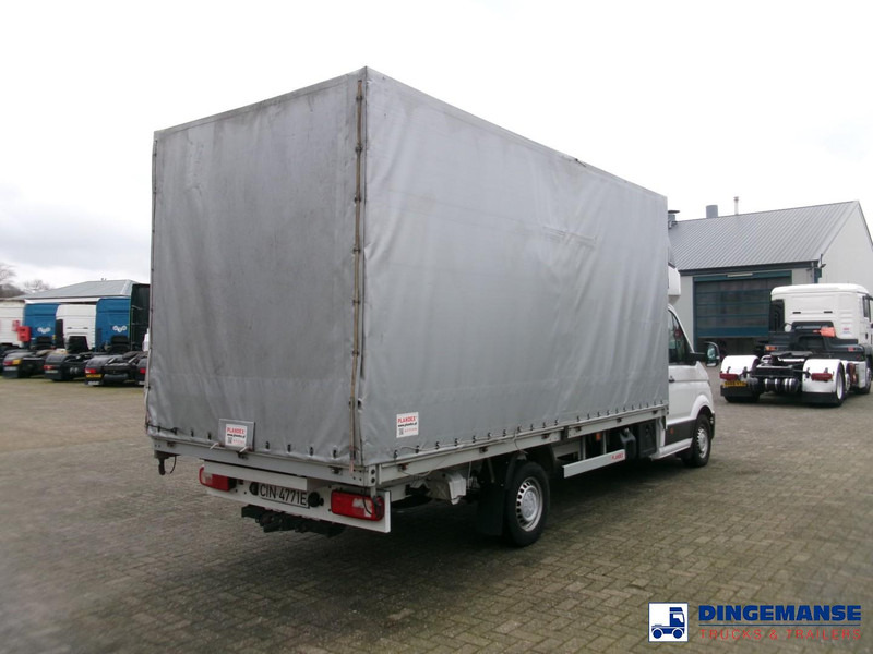 Volkswagen Crafter 4x2 curtain side van Euro 6 - Planen Transporter: das Bild 4 Volkswagen Crafter 4x2 curtain side van Euro 6 - Planen Transporter: das Bild 4