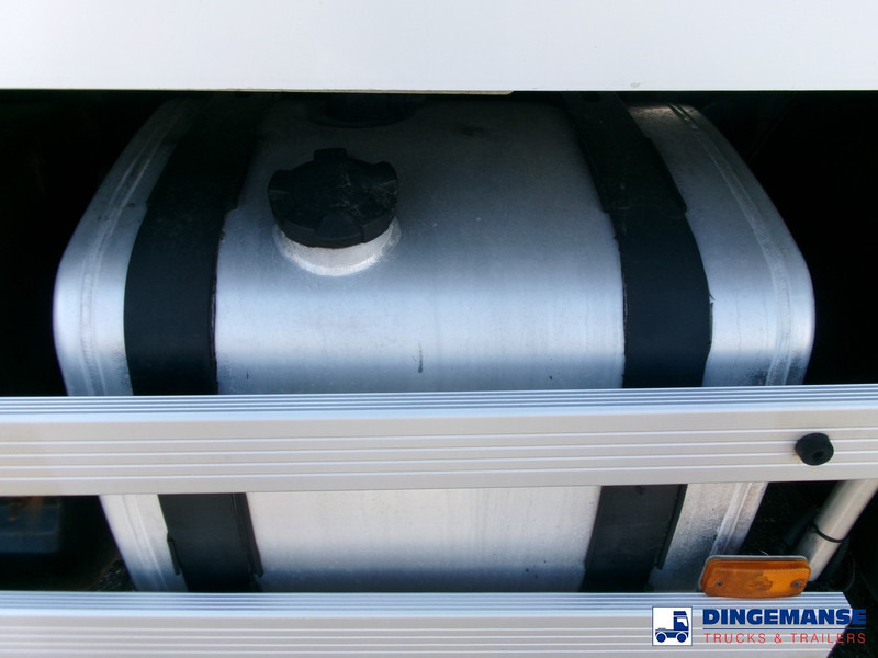 Volvo FE 260 4x2 dxi fuel tank 13.3 m3 / 4 comp / ADR 21-06-2024 – Leasing Volvo FE 260 4x2 dxi fuel tank 13.3 m3 / 4 comp / ADR 21-06-2024: das Bild 9