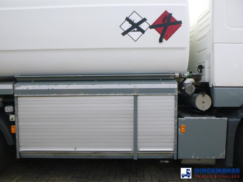 Volvo FH 460 6x2 fuel tank 23.6 m3 / 4 comp - Tankwagen: das Bild 5 Volvo FH 460 6x2 fuel tank 23.6 m3 / 4 comp - Tankwagen: das Bild 5