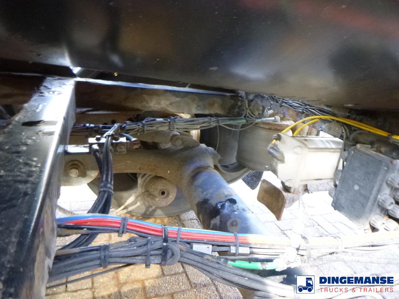 Tankauflieger WHALE Vacuum tank inox 29 m3 / 1 comp + engine: das Bild 11