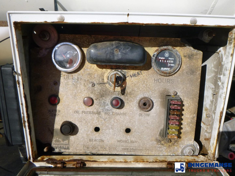 Tankauflieger WHALE Vacuum tank inox 29 m3 / 1 comp + engine: das Bild 13
