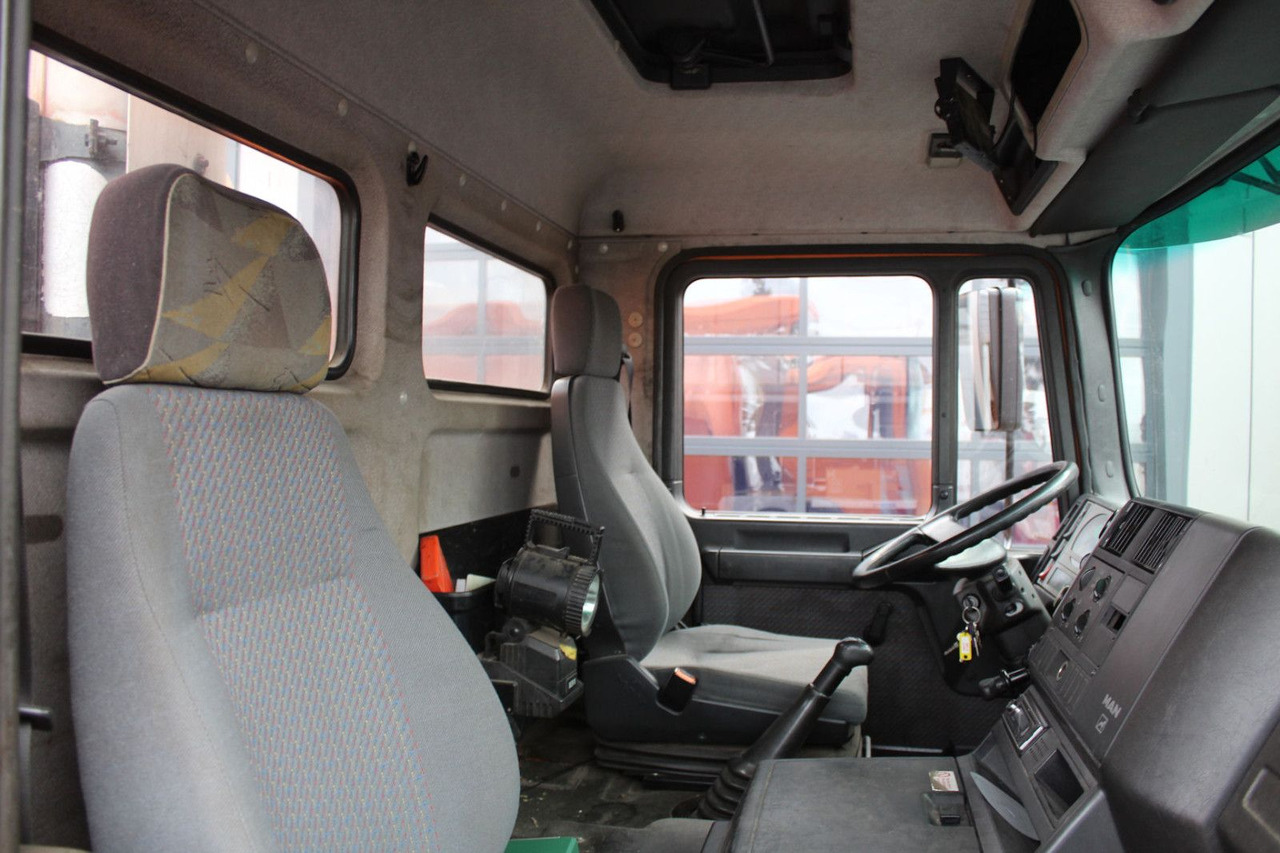 Saug-/ Spülfahrzeug MAN FE 32.410 A 8x2 Assmann 17m³ HD-Spül-KOMBI V2A: das Bild 16 Saug-/ Spülfahrzeug MAN FE 32.410 A 8x2 Assmann 17m³ HD-Spül-KOMBI V2A: das Bild 16