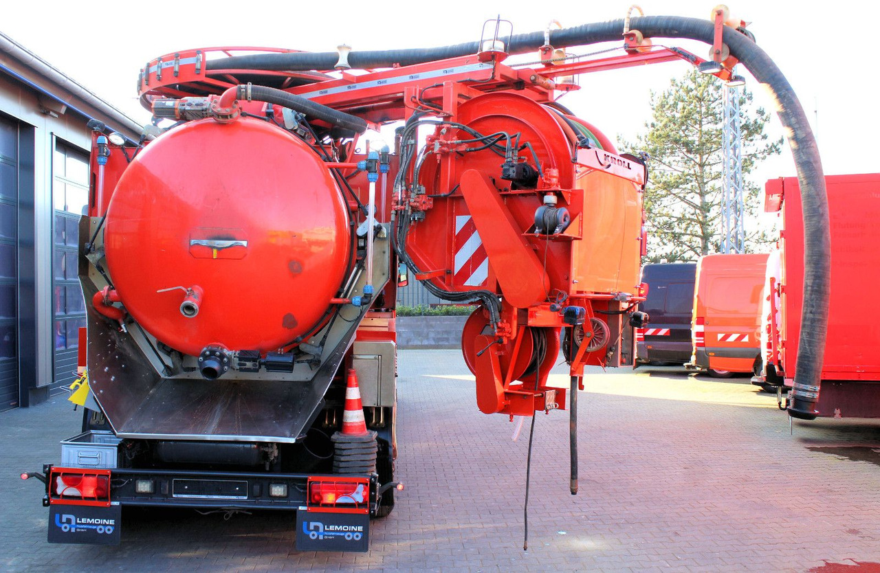 Saug-/ Spülfahrzeug Scania R560 V8 8x4 Kroll 20m³ WRG 2x HD-Pumpe 620 Liter: das Bild 8