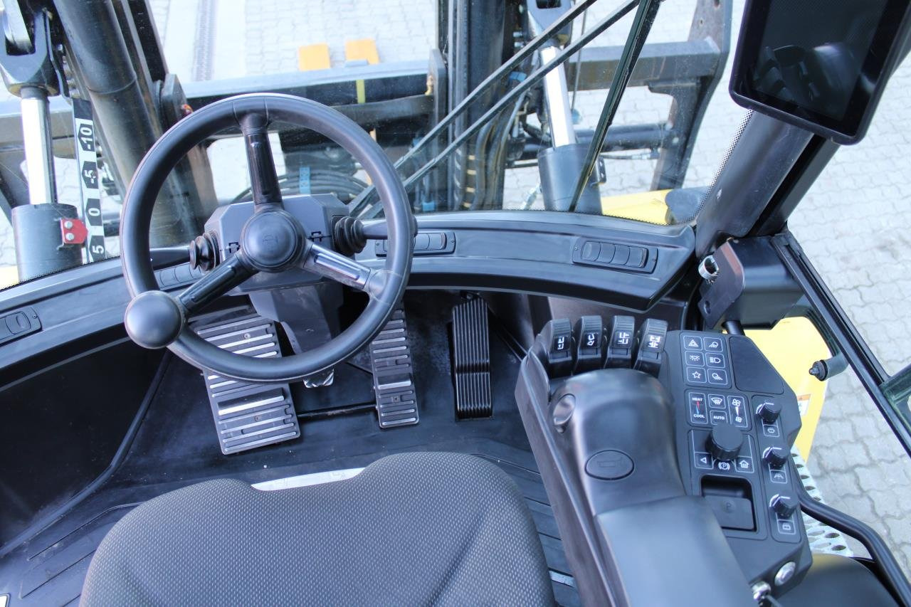 Hyster H12XD6 - Dieselstapler: das Bild 4 Hyster H12XD6 - Dieselstapler: das Bild 4
