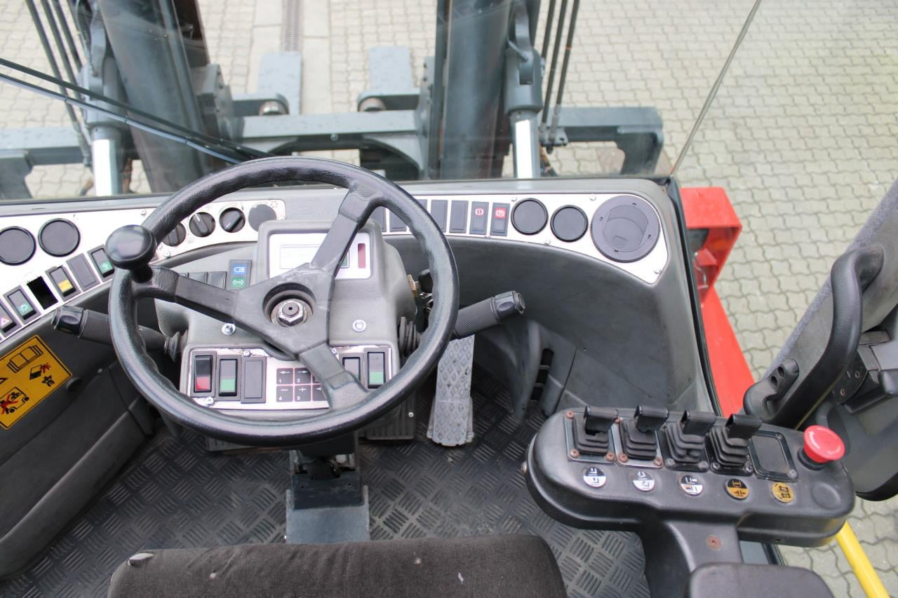 Kalmar DCD160-12 - Dieselstapler: das Bild 4 Kalmar DCD160-12 - Dieselstapler: das Bild 4