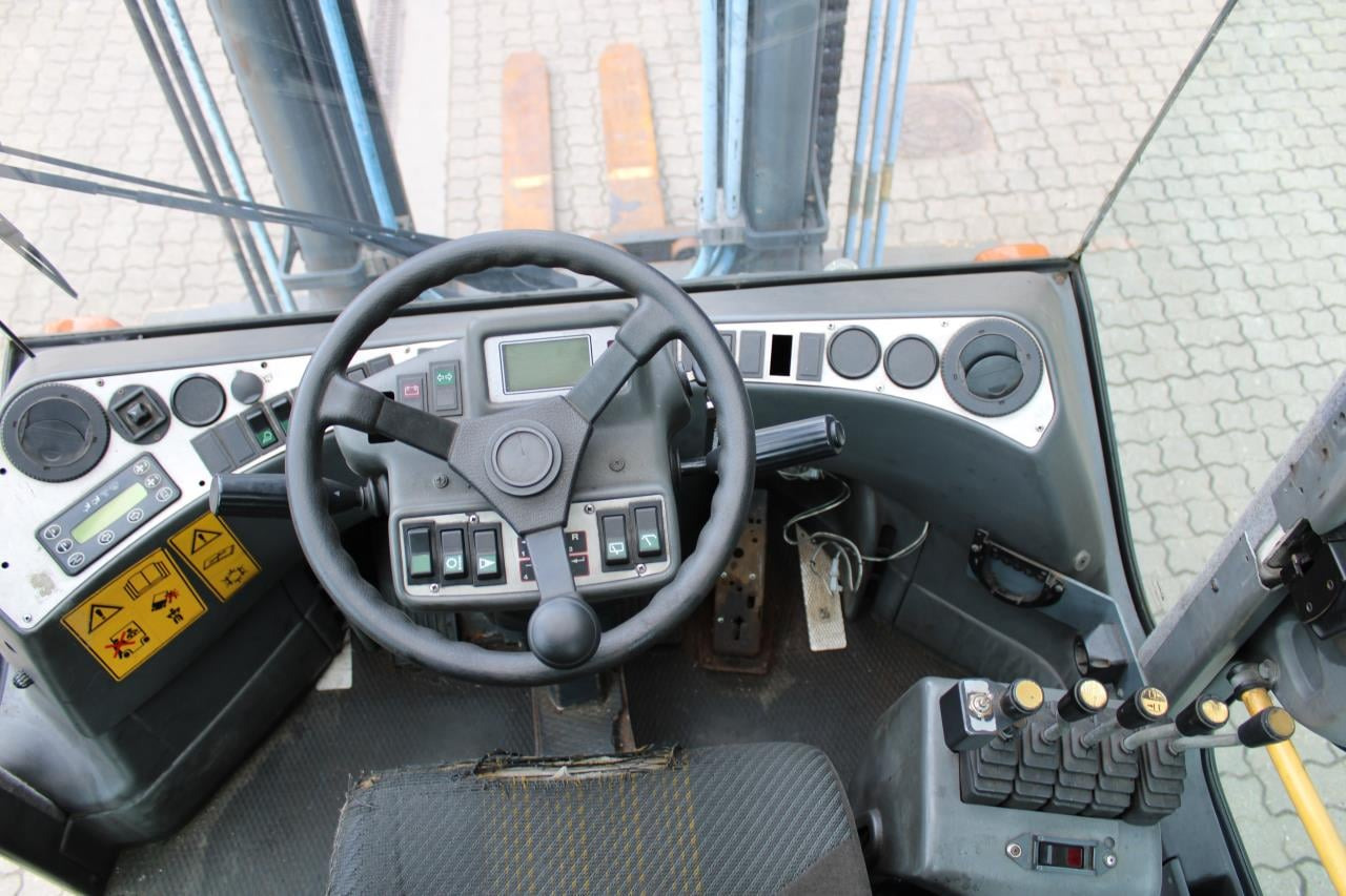 Kalmar DCE90-6L - Dieselstapler: das Bild 4 Kalmar DCE90-6L - Dieselstapler: das Bild 4