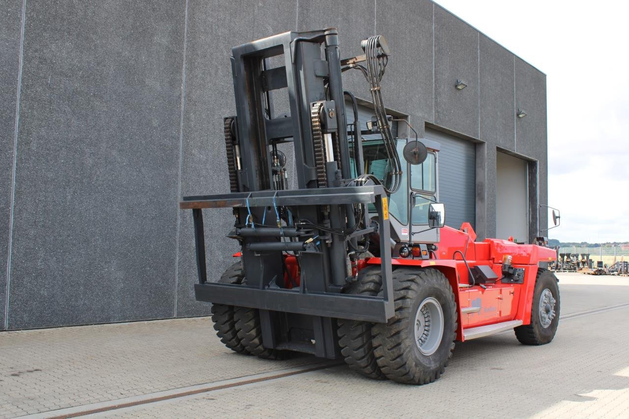 Kalmar DCF330-12LB - Dieselstapler: das Bild 2 Kalmar DCF330-12LB - Dieselstapler: das Bild 2
