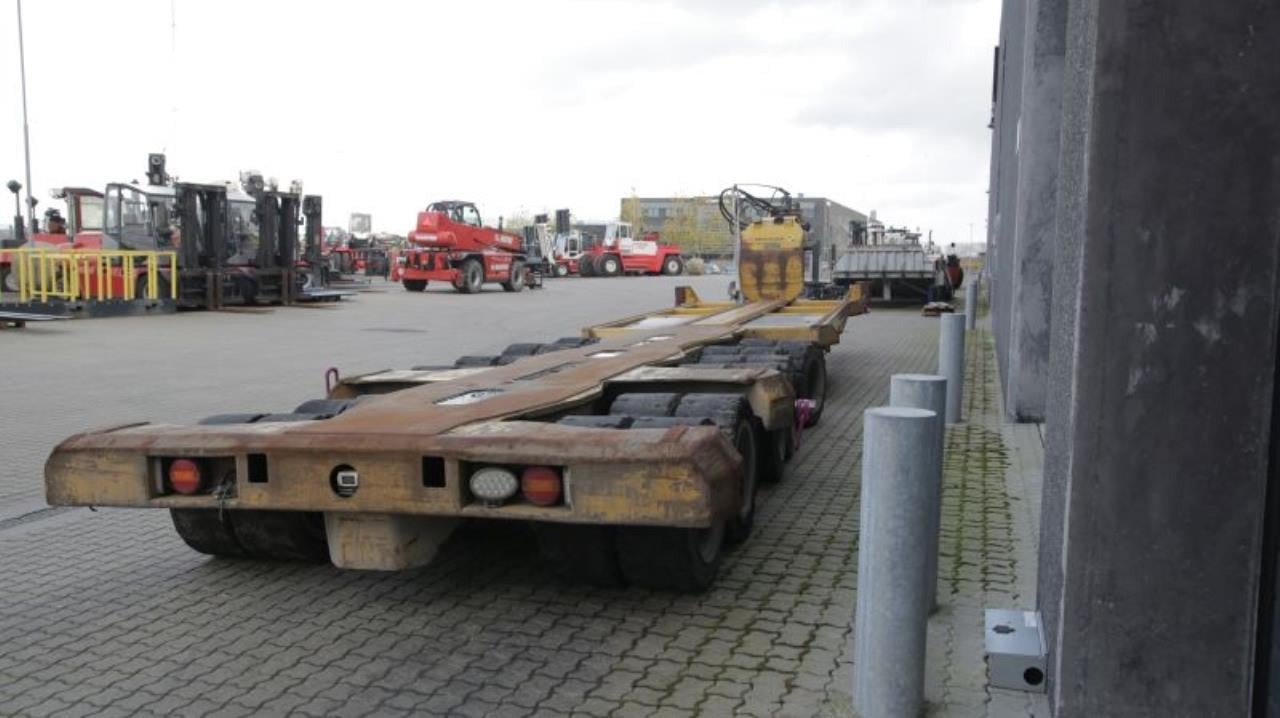 Liftec LTH120 - Tieflader Auflieger: das Bild 3 Liftec LTH120 - Tieflader Auflieger: das Bild 3