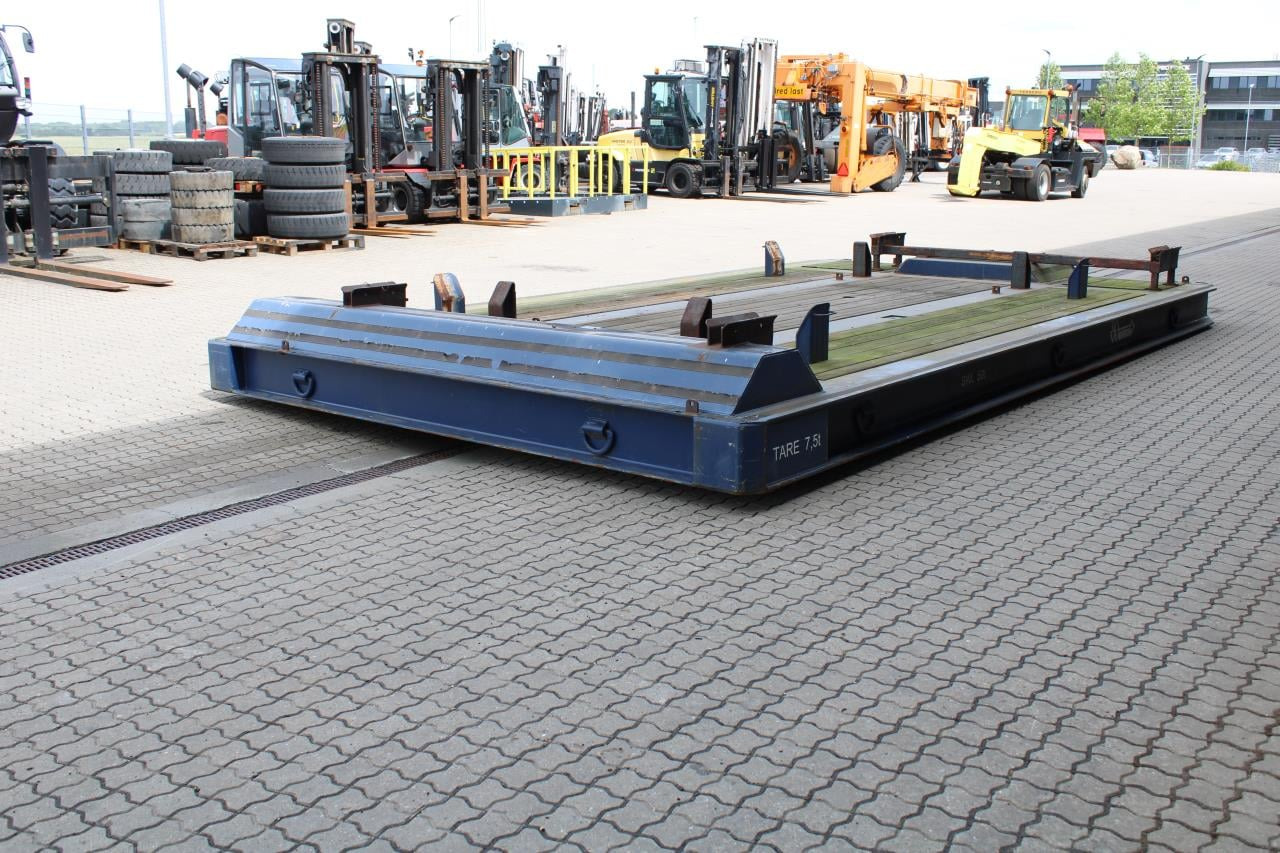 Novatech NOVATECH RT50 - Rolltrailer: das Bild 3 Novatech NOVATECH RT50 - Rolltrailer: das Bild 3