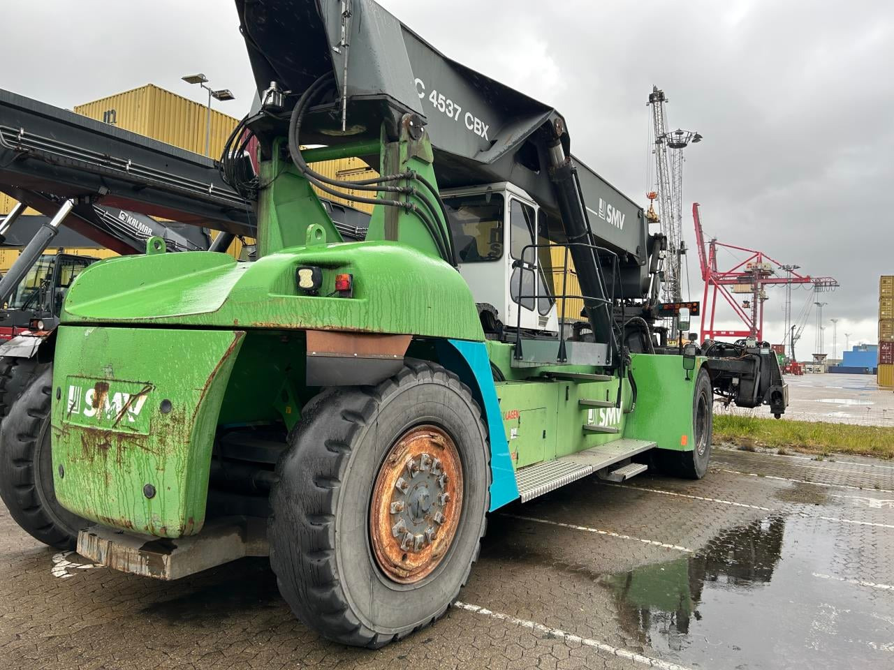 SMV SC4537 CBX5 - Reach stacker: das Bild 2 SMV SC4537 CBX5 - Reach stacker: das Bild 2