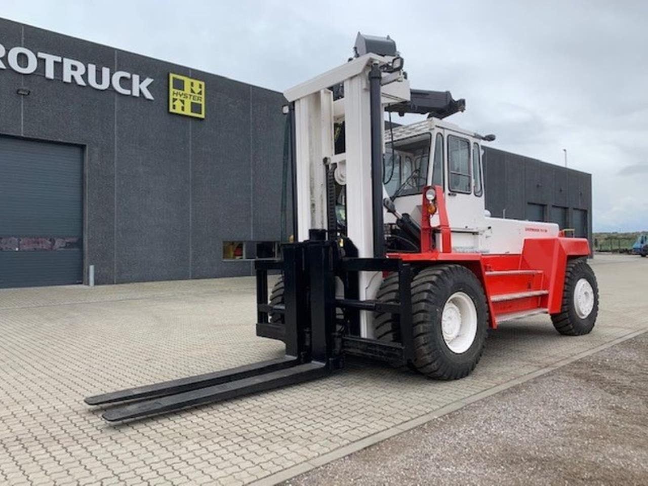 SveTruck 25120-42 - Dieselstapler: das Bild 2 SveTruck 25120-42 - Dieselstapler: das Bild 2