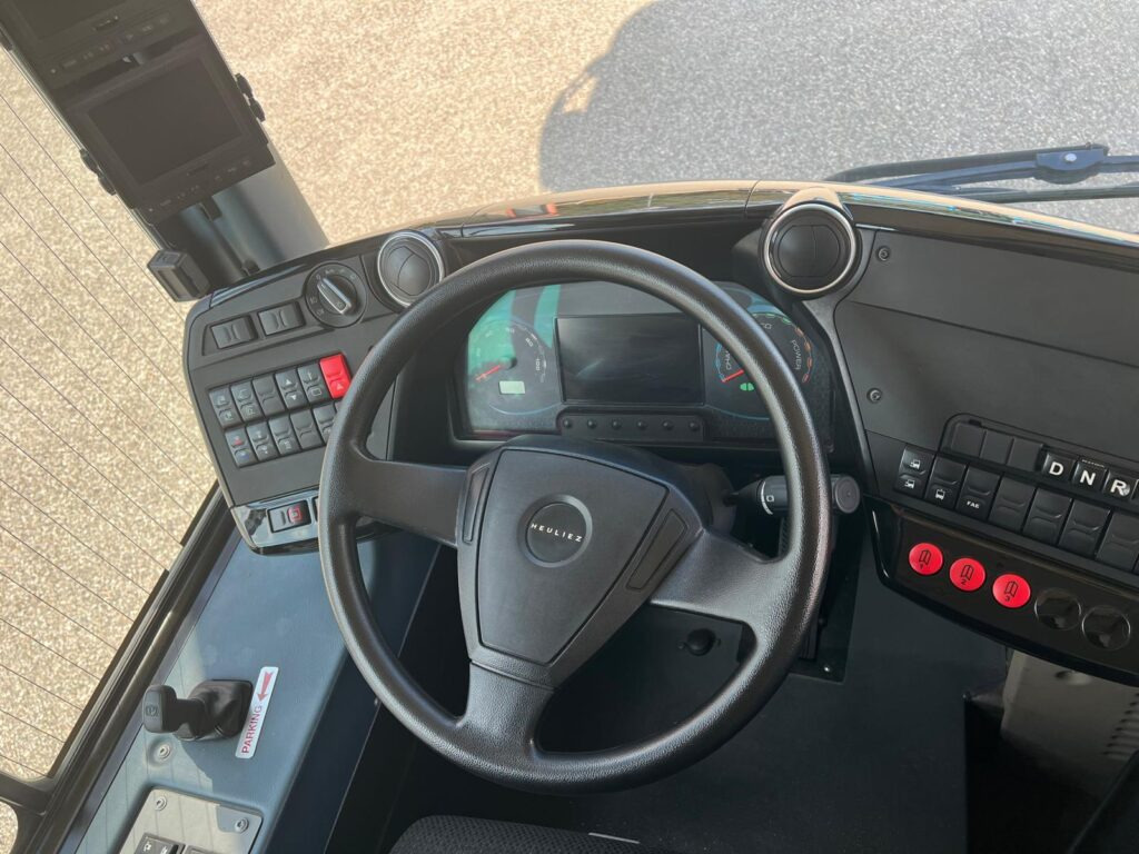 N.1 IVECO GX330ELEC – Anno 2019 - Linienbus: das Bild 3 N.1 IVECO GX330ELEC – Anno 2019 - Linienbus: das Bild 3