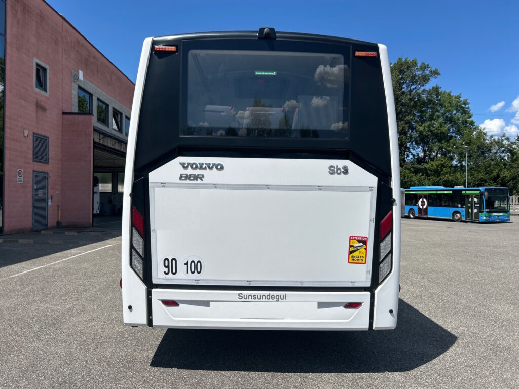 N.1 VOLVO MIDI SUNSUNDEGUI – Anno 2022 - Überlandbus: das Bild 2 N.1 VOLVO MIDI SUNSUNDEGUI – Anno 2022 - Überlandbus: das Bild 2