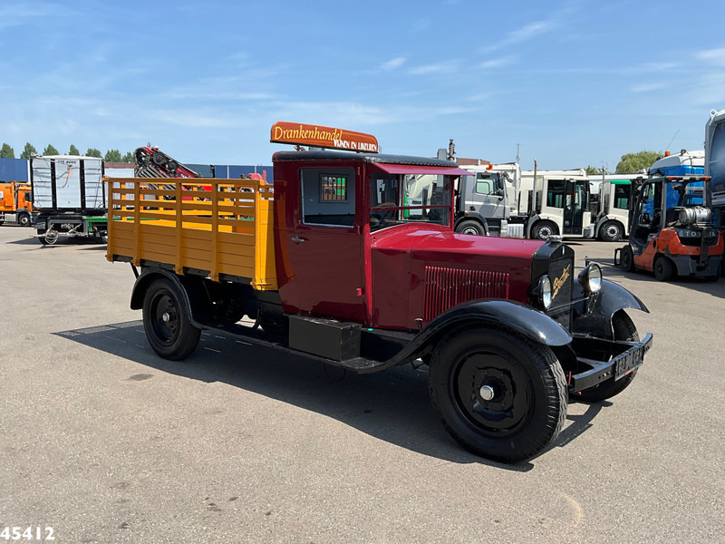 BERLIET V.H.A Oldtimer met open laadbak - Pritsche LKW: das Bild 3 BERLIET V.H.A Oldtimer met open laadbak - Pritsche LKW: das Bild 3