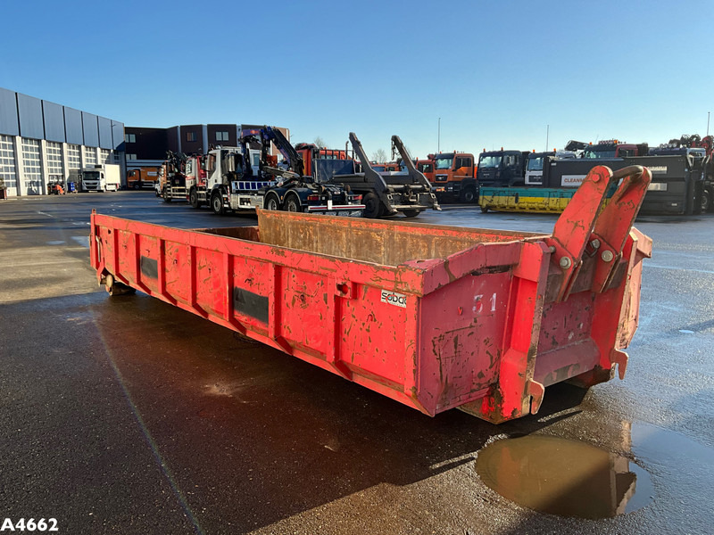 Container 10m³ - Abrollcontainer: das Bild 4 Container 10m³ - Abrollcontainer: das Bild 4