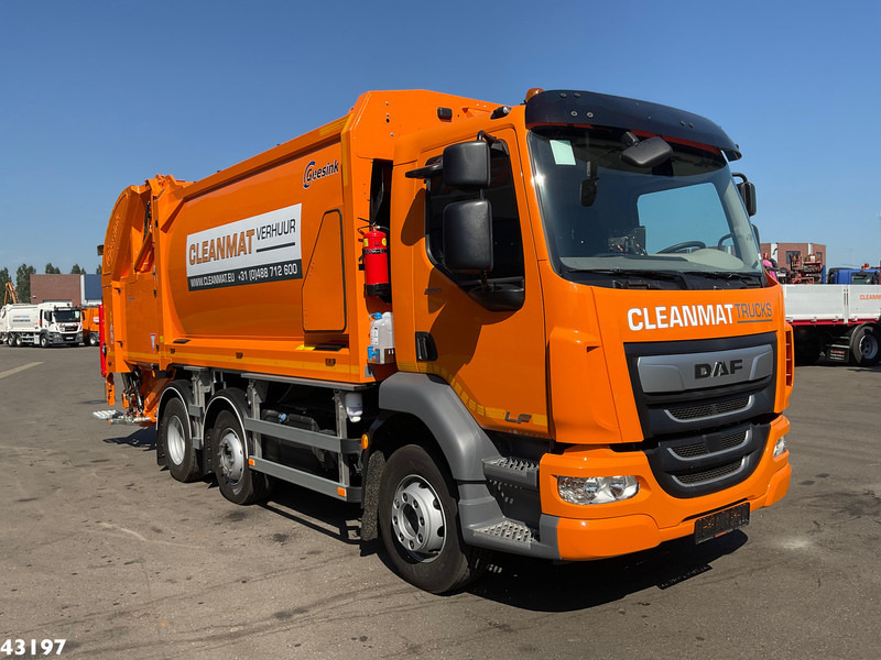 DAF FAG LF 260 Geesink 14m³ Split - Müllwagen: das Bild 3 DAF FAG LF 260 Geesink 14m³ Split - Müllwagen: das Bild 3