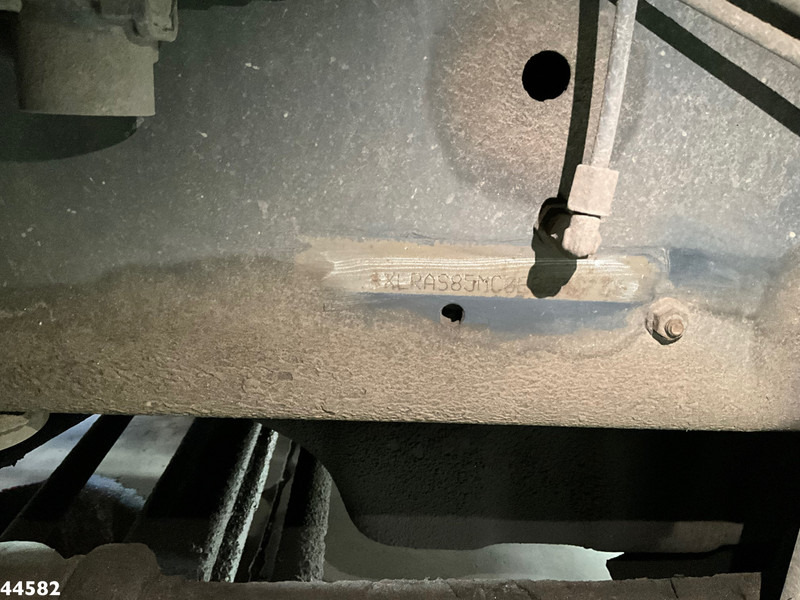 Innenraum Bild 2: DAF FAN 85 CF 360 HMF 20 Tonmeter laadkraan – Leasing DAF FAN 85 CF 360 HMF 20 Tonmeter laadkraan