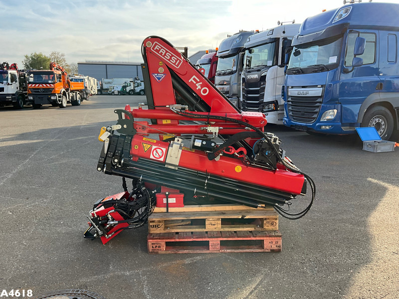 FASSI DEMO 4 Tonmeter laadkraan Laadkraan - Ladekran: das Bild 4 FASSI DEMO 4 Tonmeter laadkraan Laadkraan - Ladekran: das Bild 4