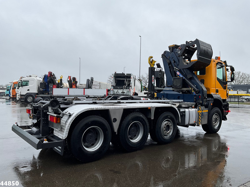 Iveco Trakker AD380T41W 8x6 Euro 6 HMF 19 Tonmeter Z-kraan - Abrollkipper, Autokran: das Bild 4 Iveco Trakker AD380T41W 8x6 Euro 6 HMF 19 Tonmeter Z-kraan - Abrollkipper, Autokran: das Bild 4