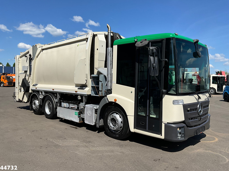 Mercedes-Benz Econic 2630 Euro 6 CNG Norba MF 300 18m³ 2 compartimenten just 137.620 km! - Müllwagen: das Bild 4 Mercedes-Benz Econic 2630 Euro 6 CNG Norba MF 300 18m³ 2 compartimenten just 137.620 km! - Müllwagen: das Bild 4