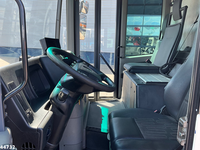 Mercedes-Benz Econic 2630 Euro 6 CNG Norba MF 300 18m³ 2 compartimenten just 137.620 km! – Leasing Mercedes-Benz Econic 2630 Euro 6 CNG Norba MF 300 18m³ 2 compartimenten just 137.620 km!: das Bild 11