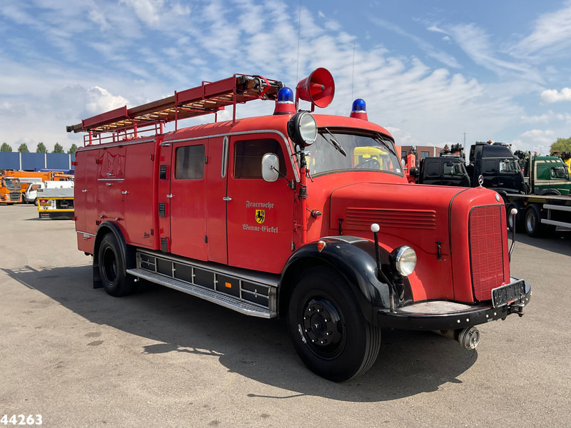 Feuerwehrfahrzeug Mercedes-Benz LF 311 Oldtimer Feuerwehrfahrzeug Just 35.940 km!: das Bild 7