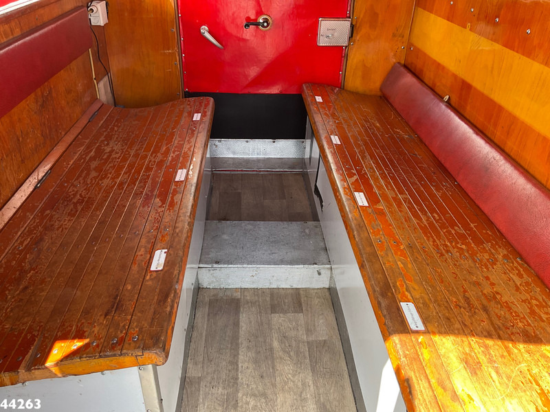 Feuerwehrfahrzeug Mercedes-Benz LF 311 Oldtimer Feuerwehrfahrzeug Just 35.940 km!: das Bild 18
