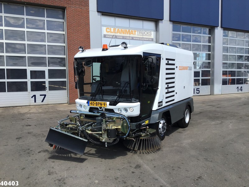 Ravo 5-SERIES 580 with 3-rd brush - Kehrmaschine: das Bild 1 Ravo 5-SERIES 580 with 3-rd brush - Kehrmaschine: das Bild 1