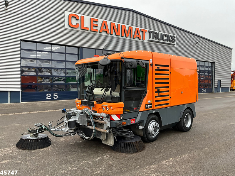 Ravo 580 with 3-rd brush - Kehrmaschine: das Bild 2 Ravo 580 with 3-rd brush - Kehrmaschine: das Bild 2