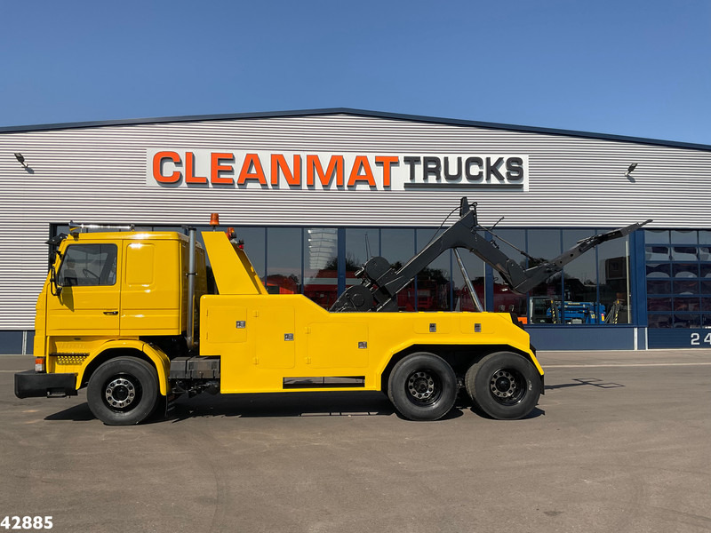 Scania R 142-H.400 6x2 Abschlepp "Gerestaureerde Oldtimer" - Abschleppwagen: das Bild 2 Scania R 142-H.400 6x2 Abschlepp "Gerestaureerde Oldtimer" - Abschleppwagen: das Bild 2