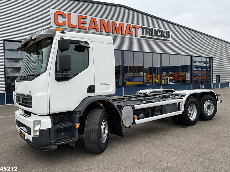 Volvo FE 260 Chassis cabine with PTO Just 199.470 km! - Fahrgestell LKW: das Bild 1 Volvo FE 260 Chassis cabine with PTO Just 199.470 km! - Fahrgestell LKW: das Bild 1