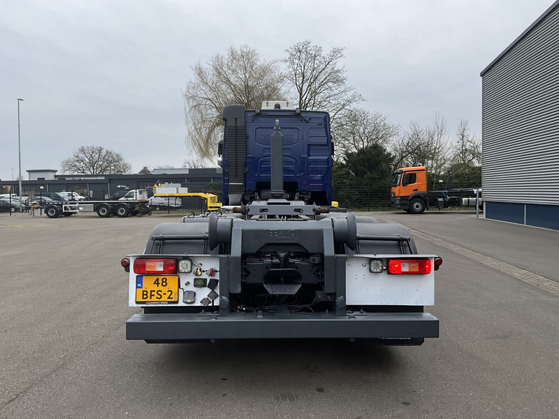 Abrollkipper Volvo FH 500 8x4 Euro 6 VDL 30 Ton haakarmsysteem: das Bild 6