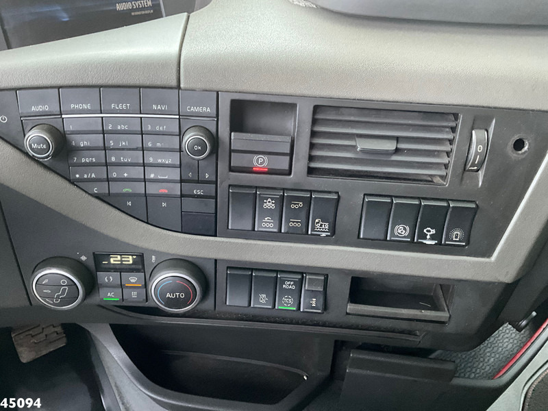 Abrollkipper Volvo FH 500 8x4 Euro 6 VDL 30 Ton haakarmsysteem: das Bild 11