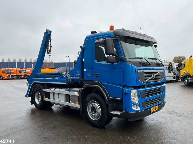 Volvo FM 370 Hiab 14 Ton portaalarmsysteem - Absetzkipper: das Bild 2 Volvo FM 370 Hiab 14 Ton portaalarmsysteem - Absetzkipper: das Bild 2