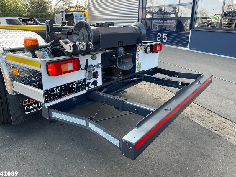 Abrollkipper, Autokran Volvo FM 430 HMF 23 ton/meter laadkraan: das Bild 6
