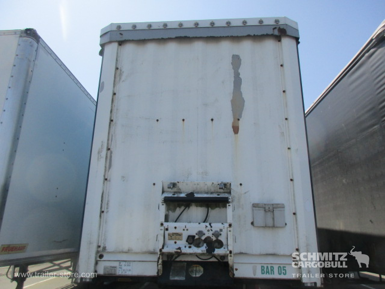 KRONE Curtainsider Standard - Planenauflieger: das Bild 2 KRONE Curtainsider Standard - Planenauflieger: das Bild 2