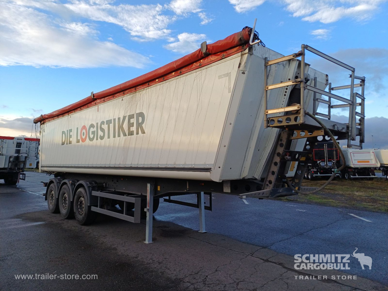 SCHMITZ Auflieger Kipper Alukastenmulde 44m³ - Kipper Auflieger: das Bild 1 SCHMITZ Auflieger Kipper Alukastenmulde 44m³ - Kipper Auflieger: das Bild 1