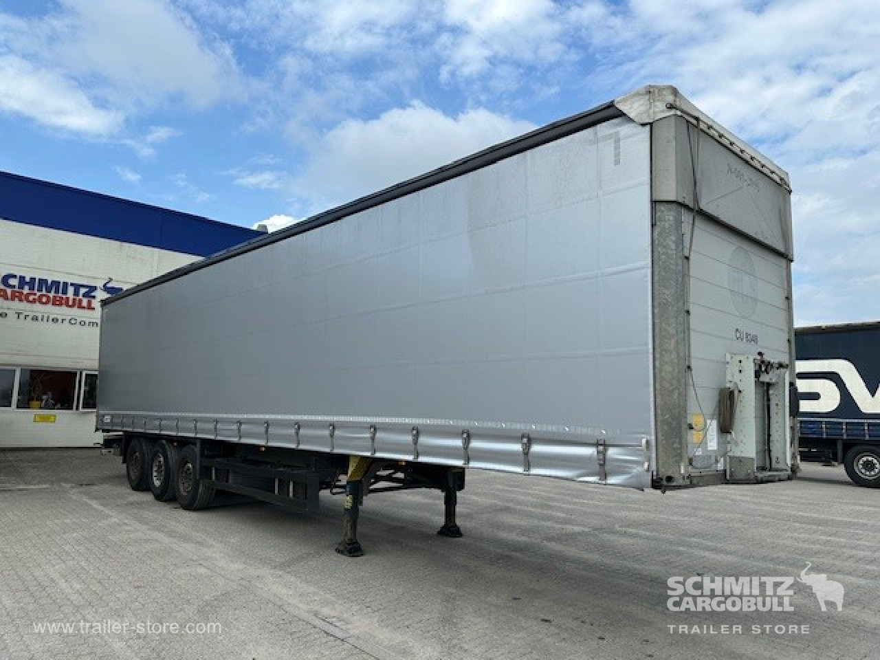 SCHMITZ Curtainsider Standard Forklift holder - Planenauflieger: das Bild 1 SCHMITZ Curtainsider Standard Forklift holder - Planenauflieger: das Bild 1