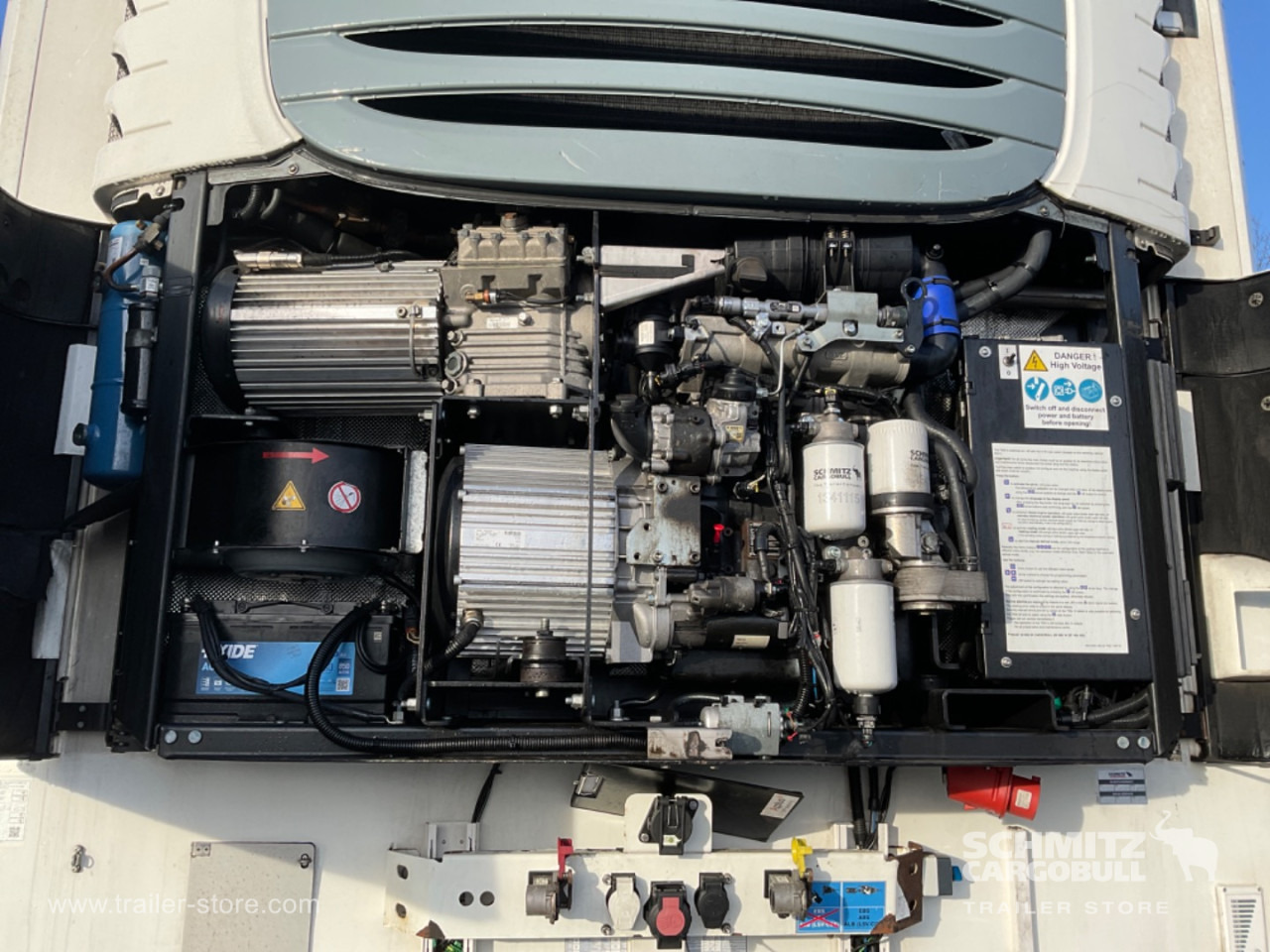 SCHMITZ Reefer Multitemp Double deck - Isotherm Auflieger: das Bild 2 SCHMITZ Reefer Multitemp Double deck - Isotherm Auflieger: das Bild 2