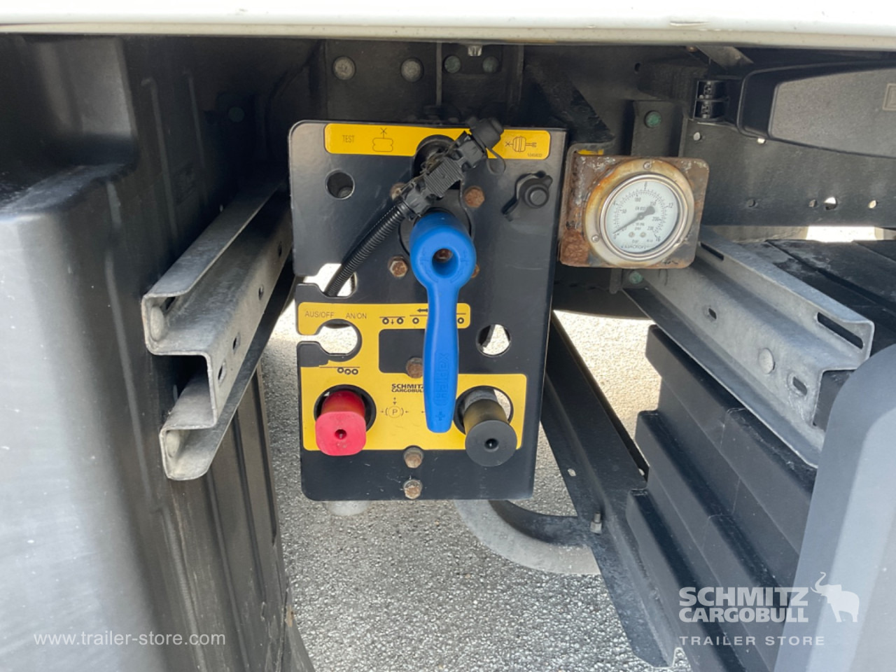 SCHMITZ Reefer Standard Double deck - Isotherm Auflieger: das Bild 3 SCHMITZ Reefer Standard Double deck - Isotherm Auflieger: das Bild 3