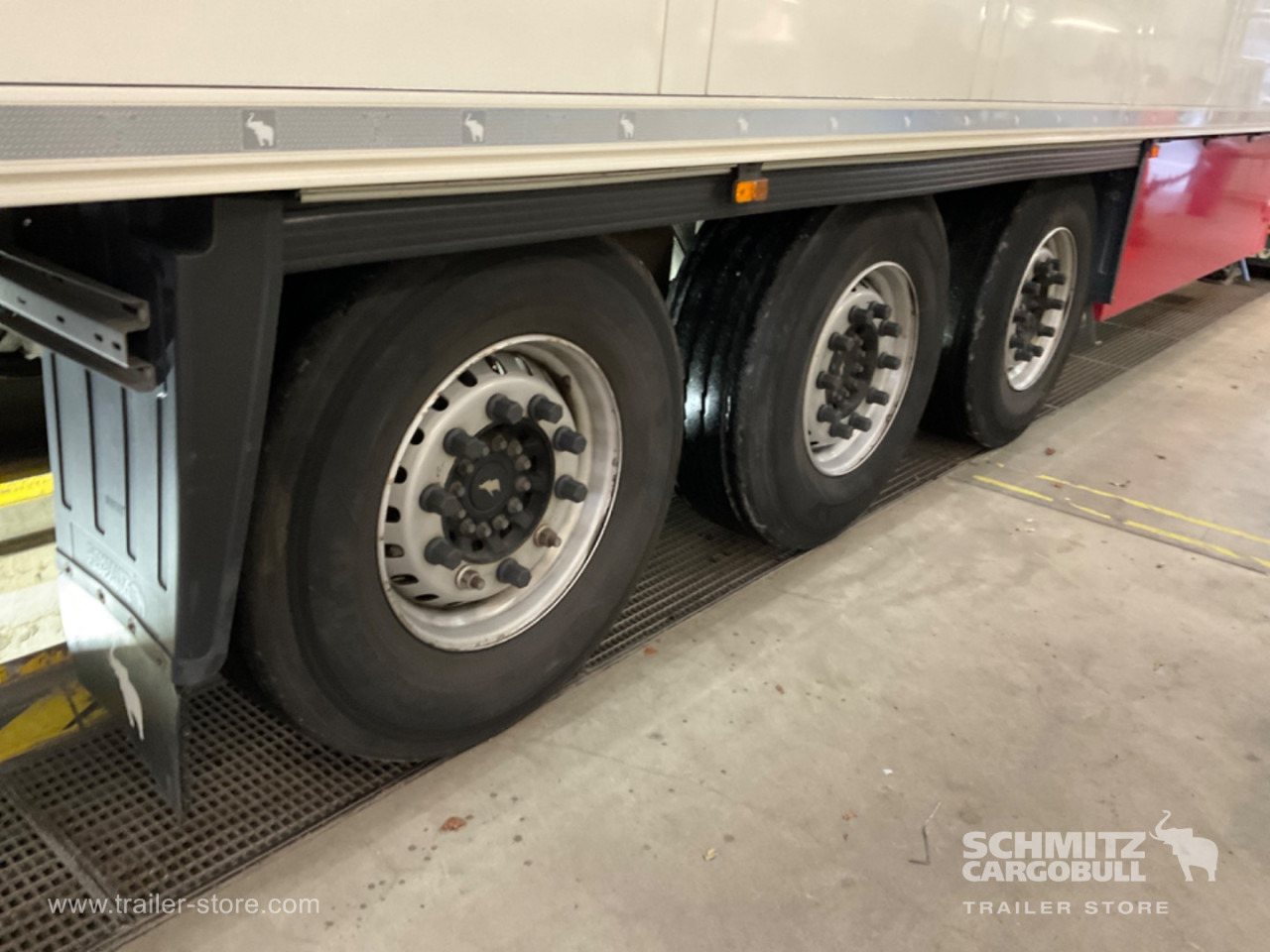 SCHMITZ Reefer Standard Double deck - Isotherm Auflieger: das Bild 3 SCHMITZ Reefer Standard Double deck - Isotherm Auflieger: das Bild 3